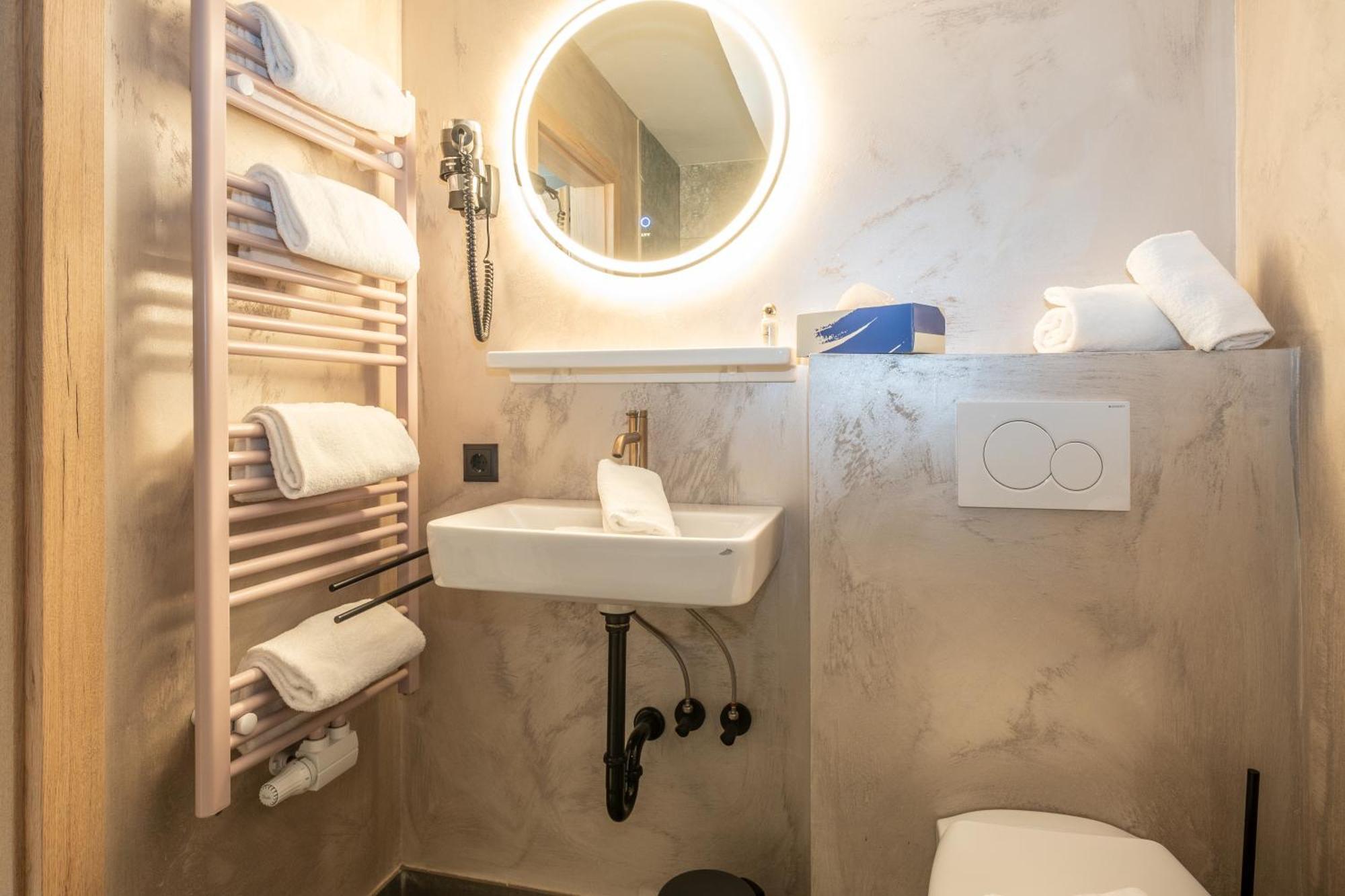 Mara'S Little Boutique Sleepover - Budget Holiday Home Kaprun Extérieur photo